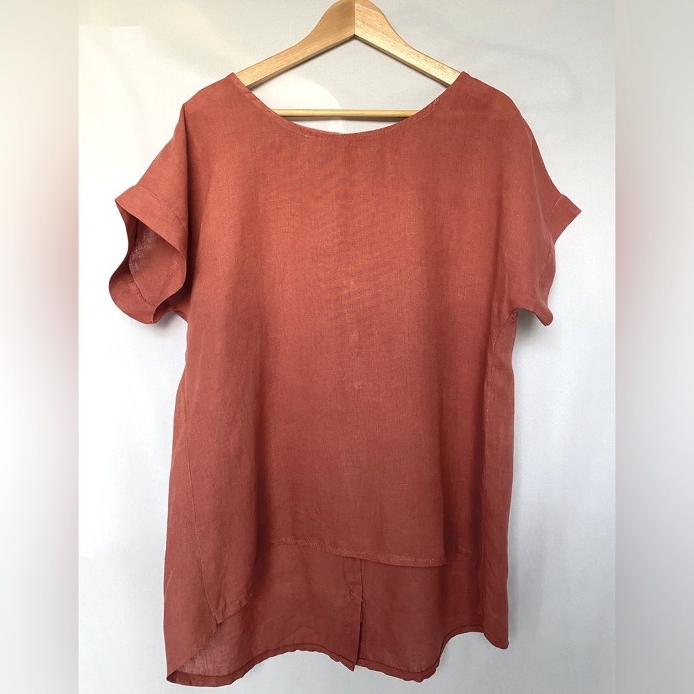 Terzo Millennio. Women’s Size M. 100% Linen Shirt.  Made in Italy.